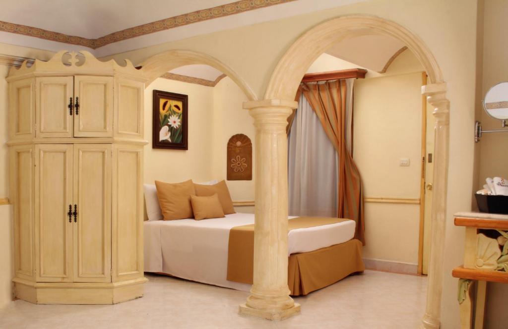 Triple Room,1598902611:JPEG