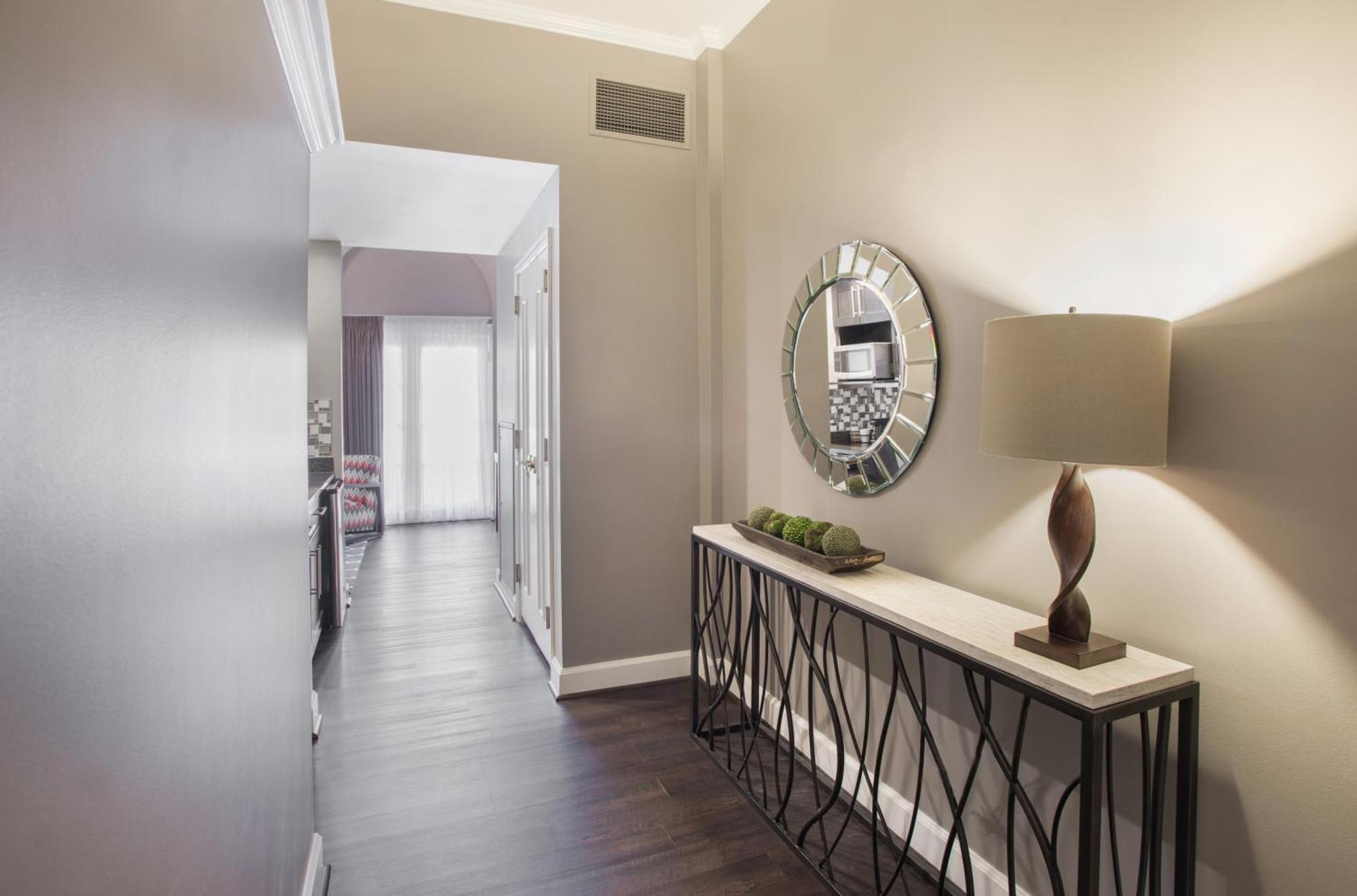 Premier King Flat