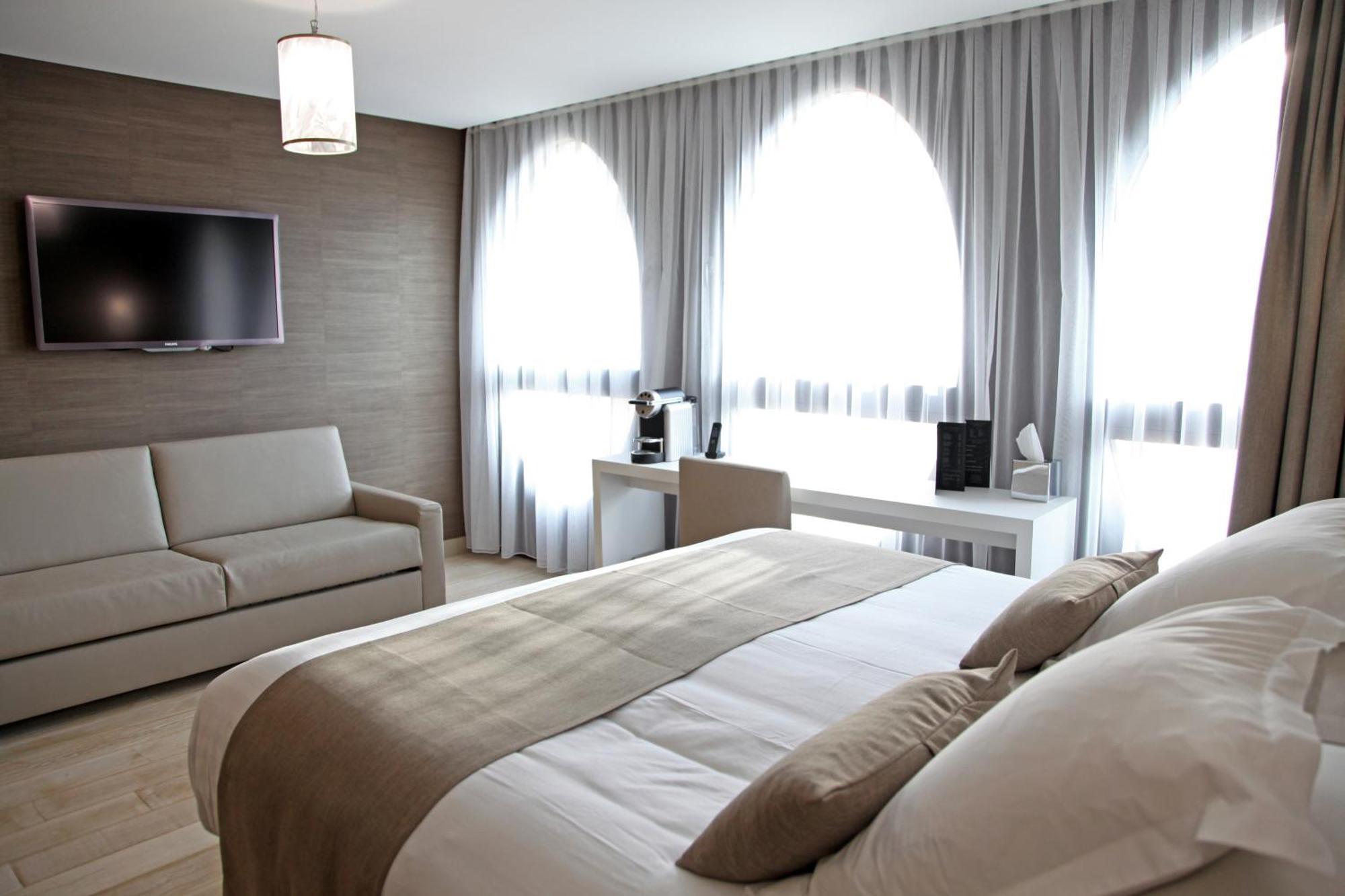 Prestige King Room
