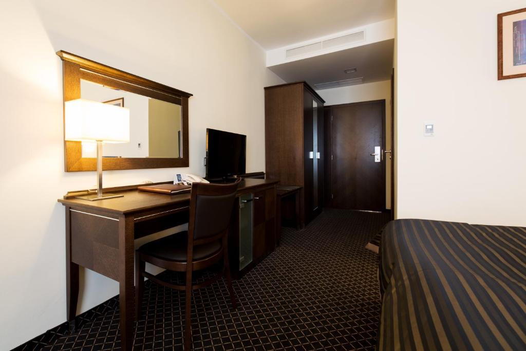 Superior Deluxe Double or Twin Room,1709731352:JPEG