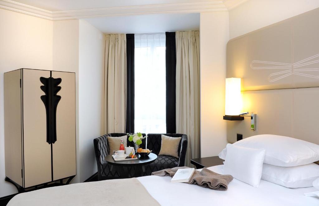 Deluxe Double or Twin Room