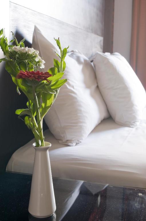 Triple Room,665207697:JPEG