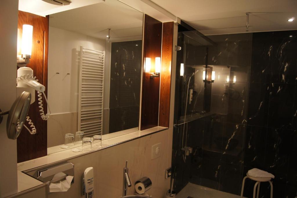 Double Room,699693526:JPEG