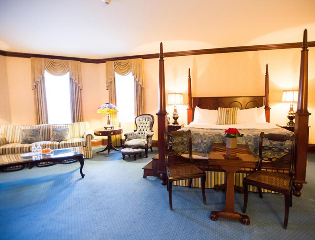 King Suite