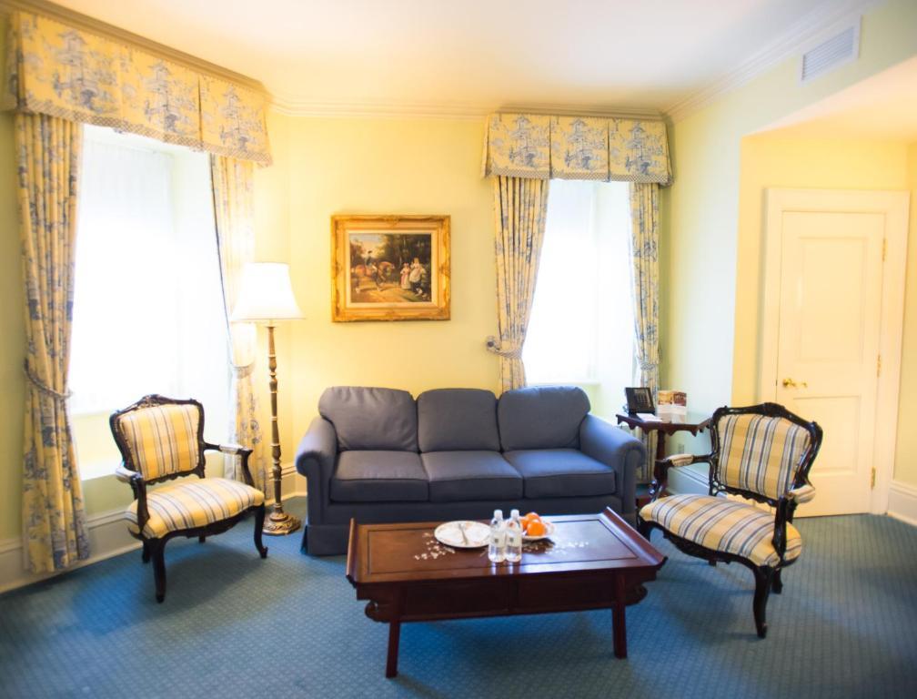King Suite