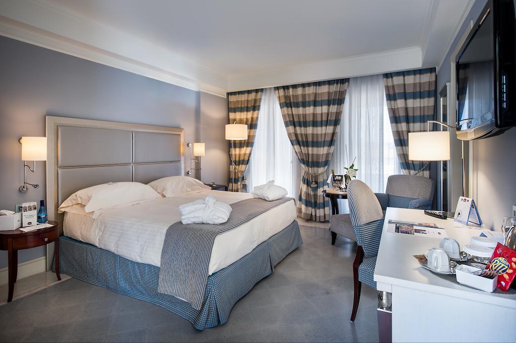 Prestige King Room Spa