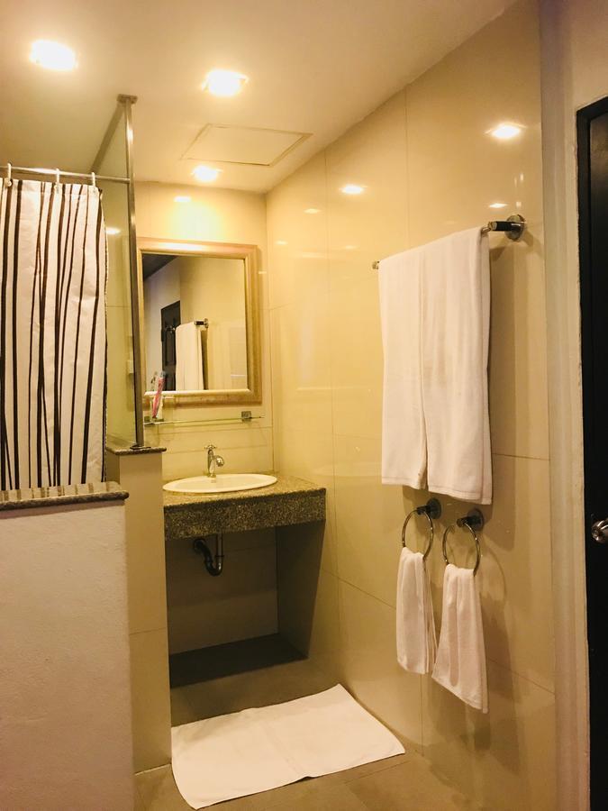 King Room Spa Bath