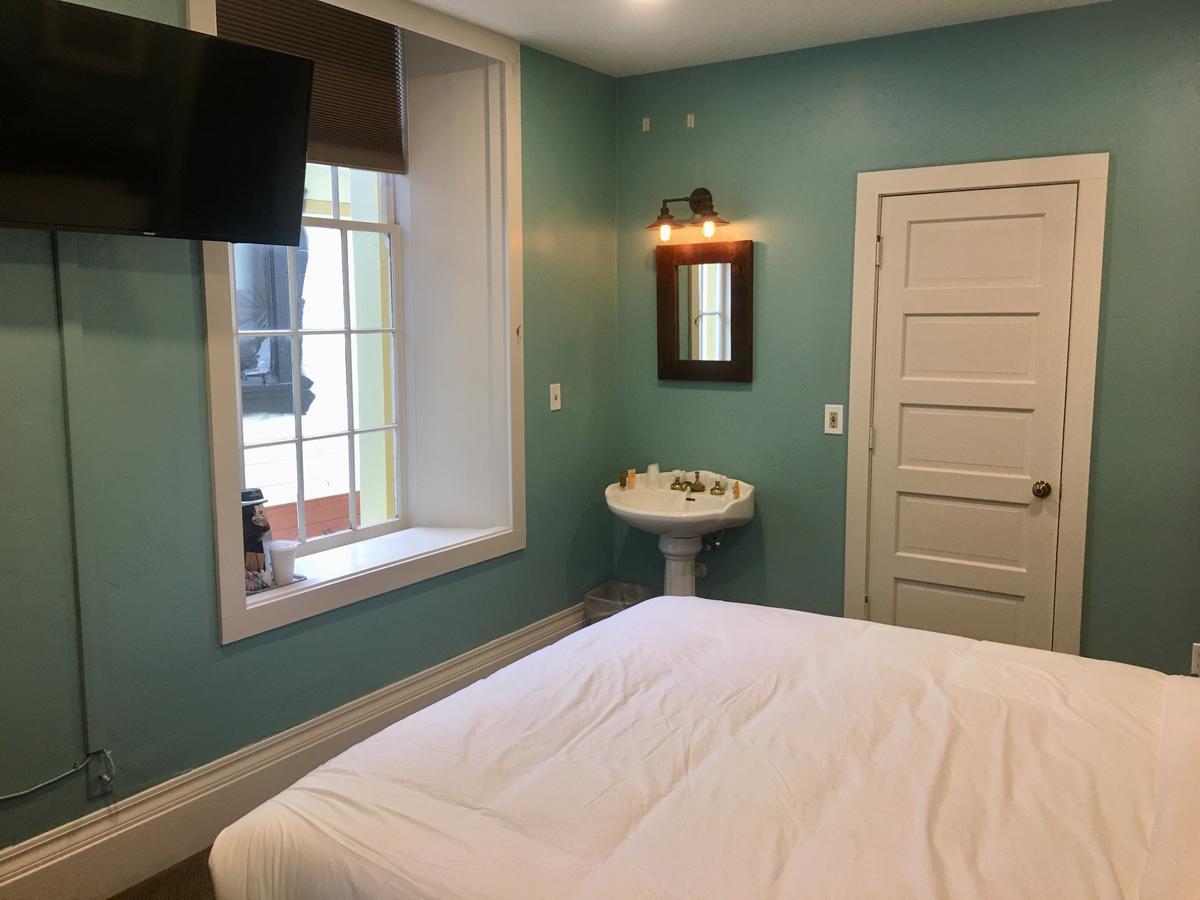 Deluxe King Room,631783392:JPEG