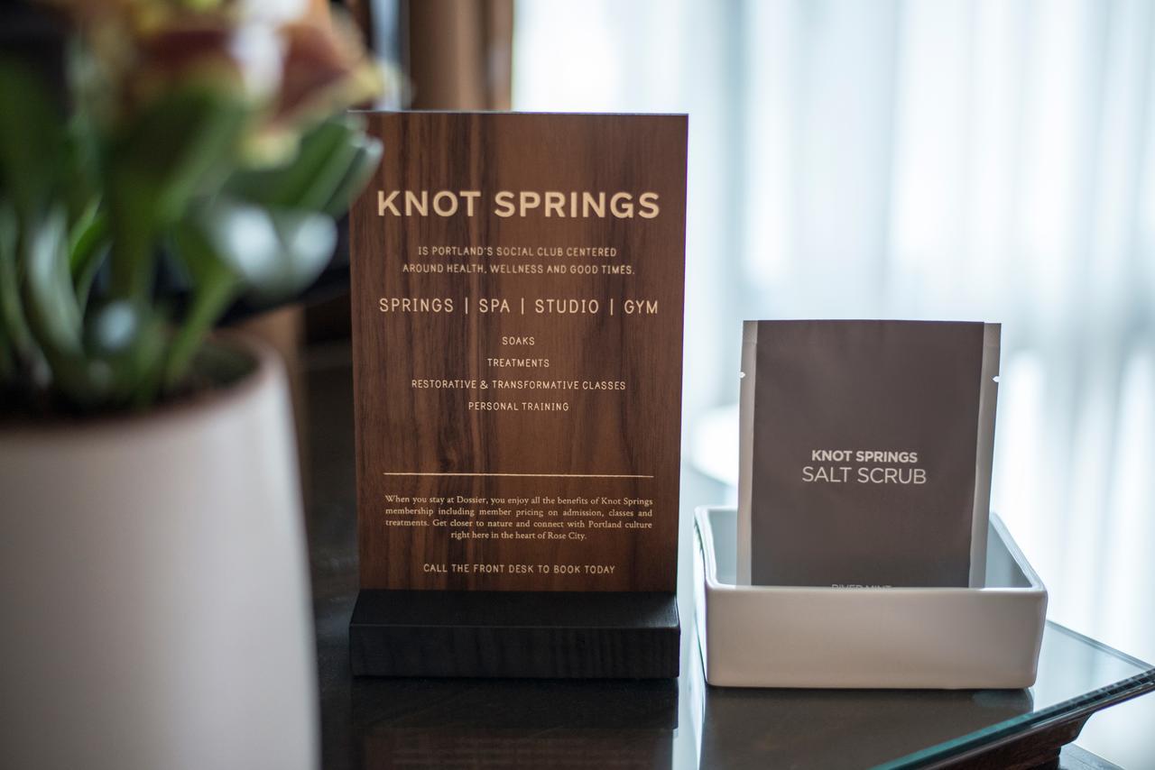 Premium Corner King,757791013:JPEG