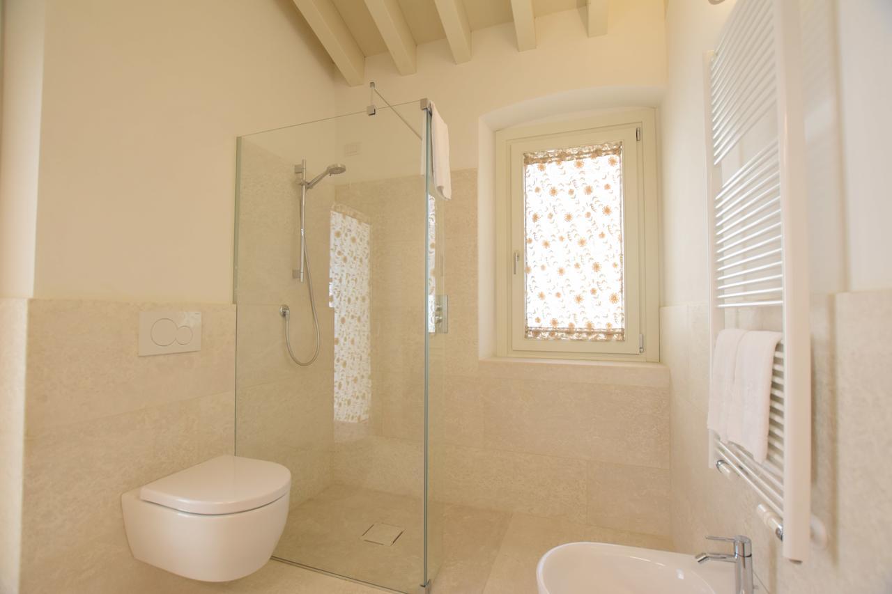 Double Room with Balcony and Lake View