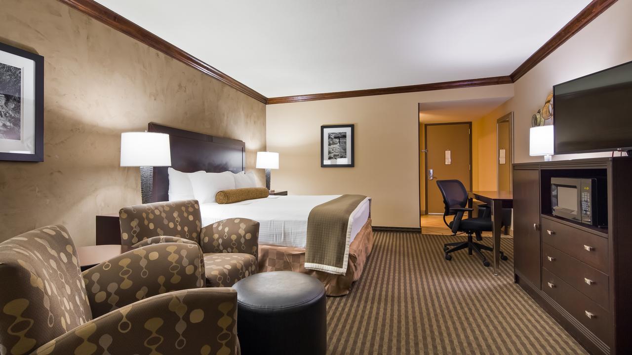 King Room - Non-Smoking,632748276:JPEG