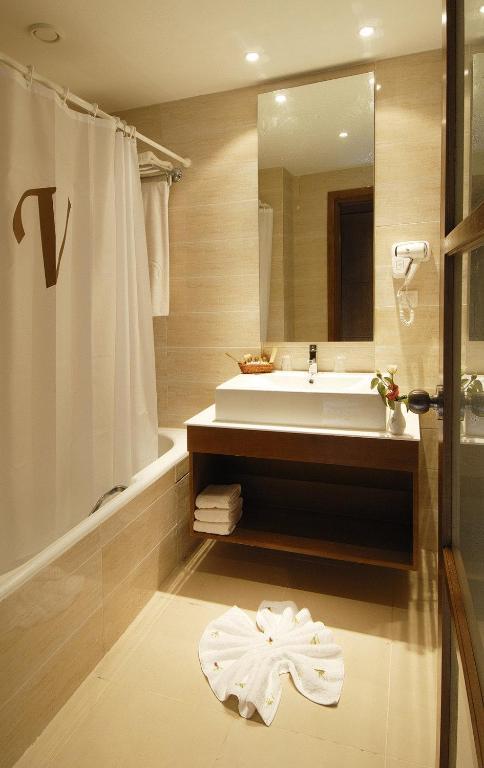 Standard Single Room,66134869:JPEG