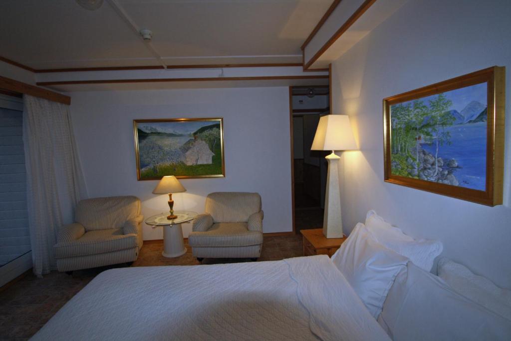 Deluxe Double Room,63374644:JPEG