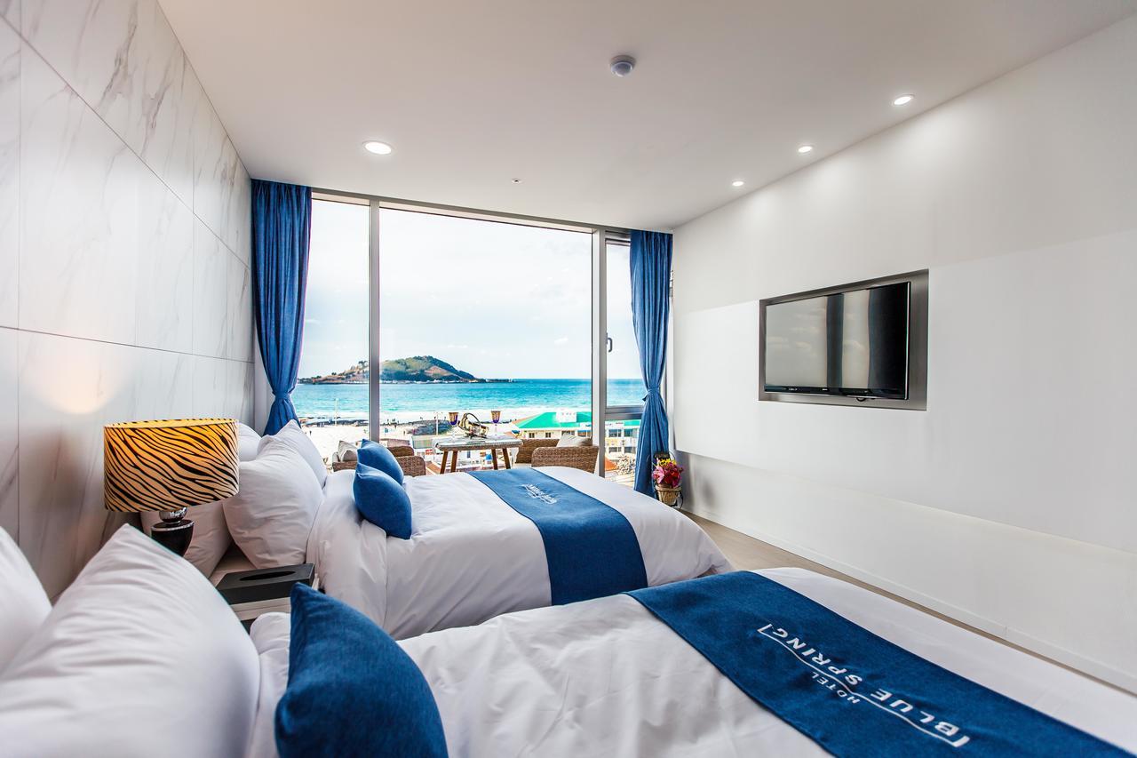 Deluxe Twin Room with Sea View