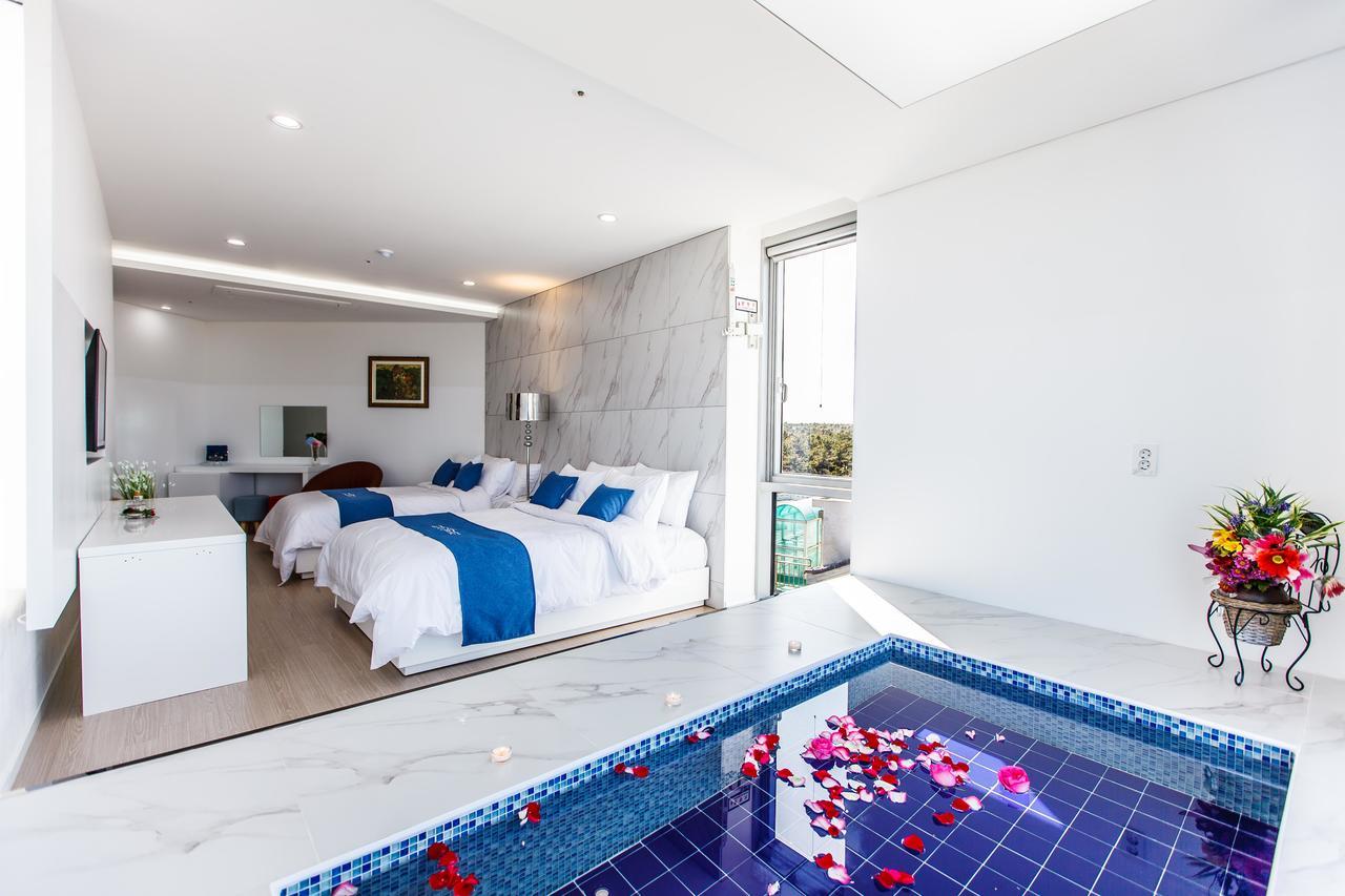 Family Room Sea View