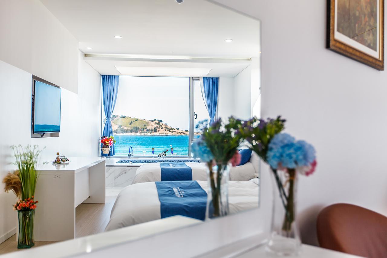 Family Room Sea View