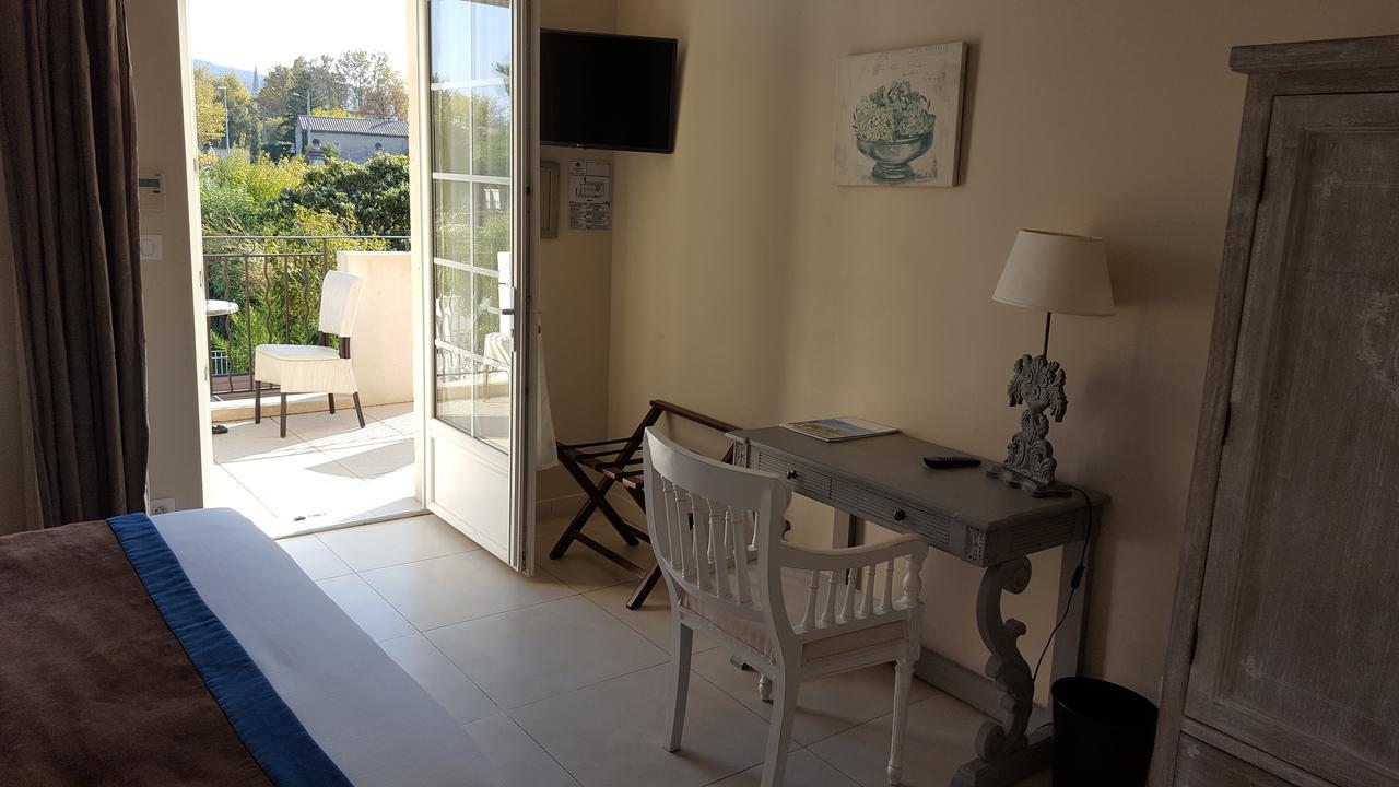 Superior Double Room,709725769:JPEG