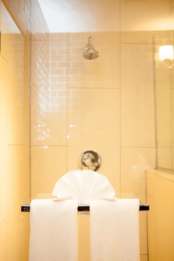 Deluxe King Room,640914123:JPEG