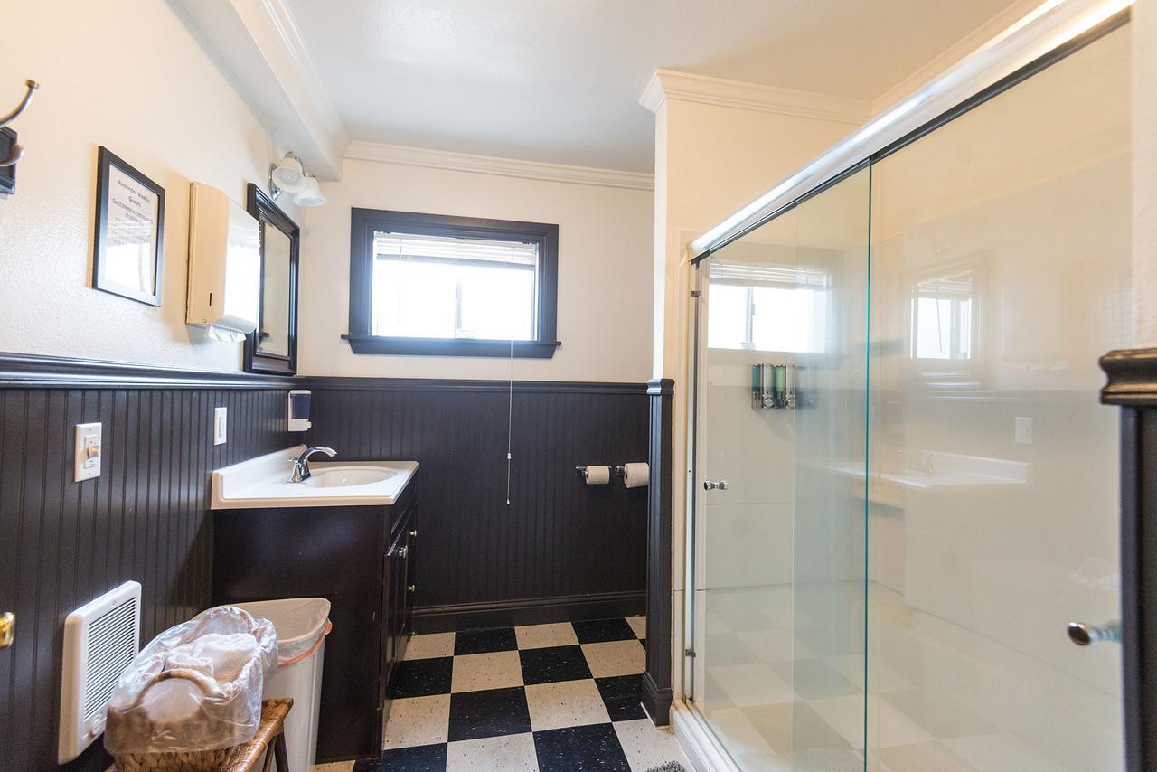 Queen Room with Shared Bathroom