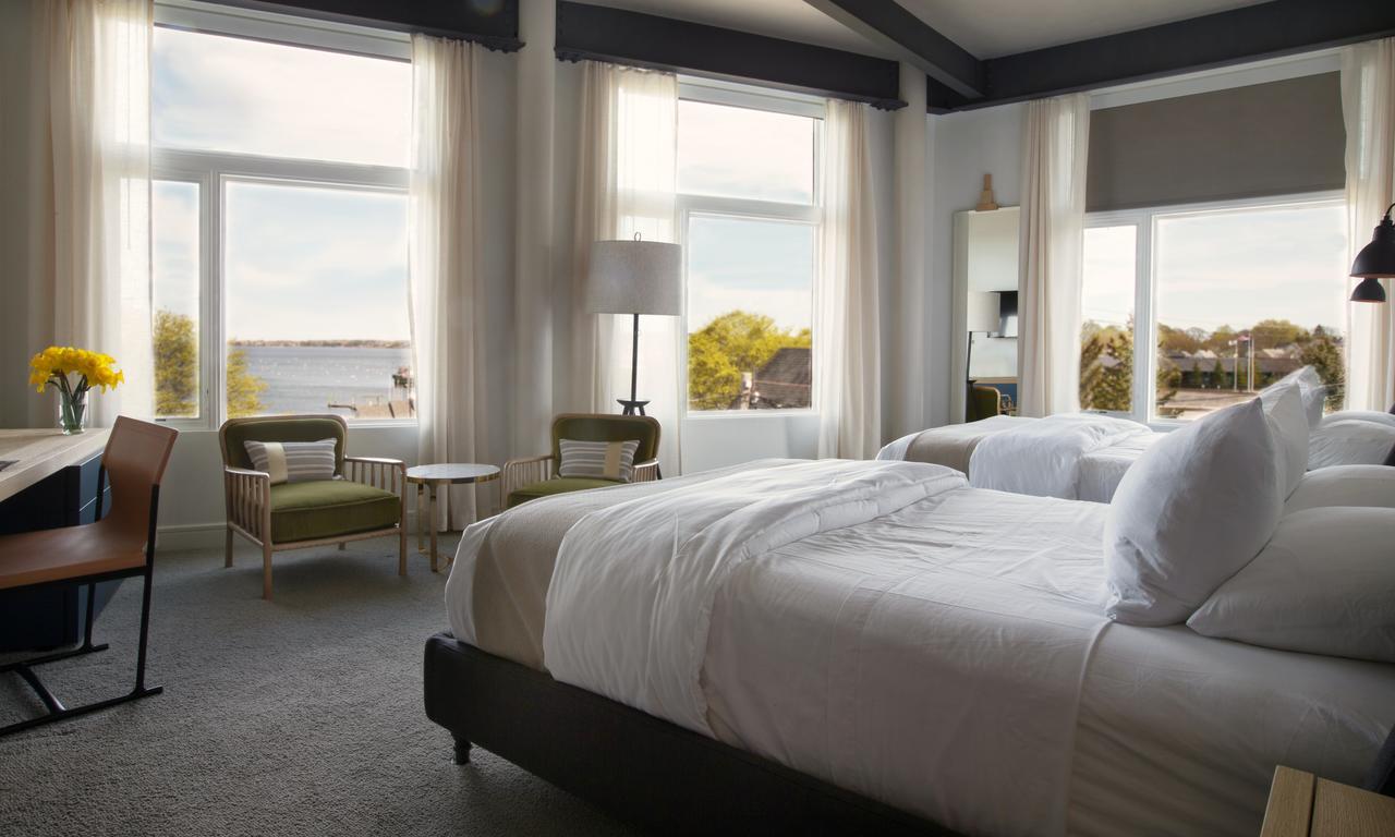 Deluxe Queen Room Two Queen Beds
