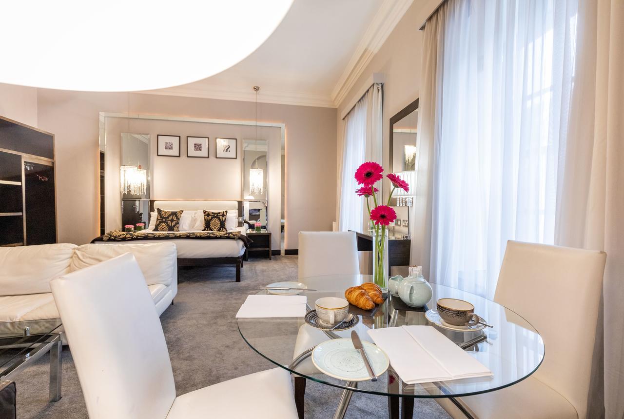 Deluxe Double Room,644216478:JPEG