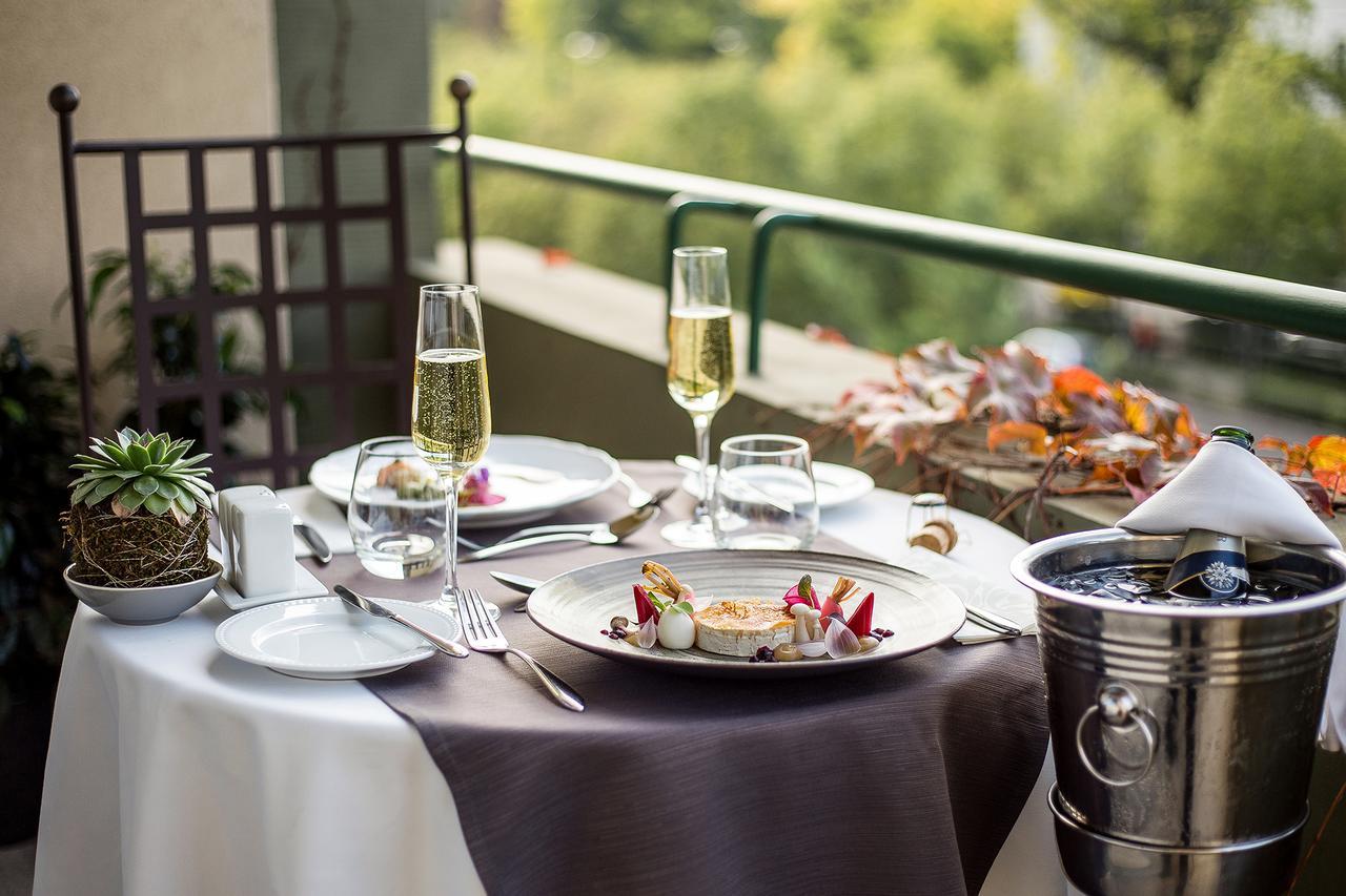 Ambassador Suite,942945214:JPEG