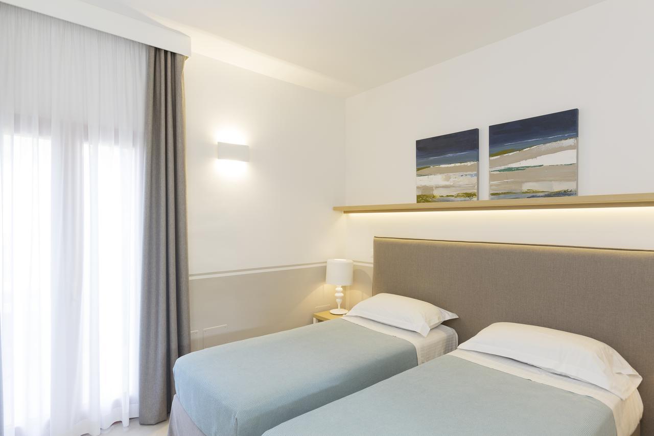 Deluxe Double or Twin Room with Garden View,644760759:JPEG