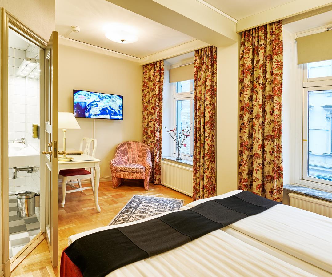 Standard Double or Twin Room,1434012325:JPEG