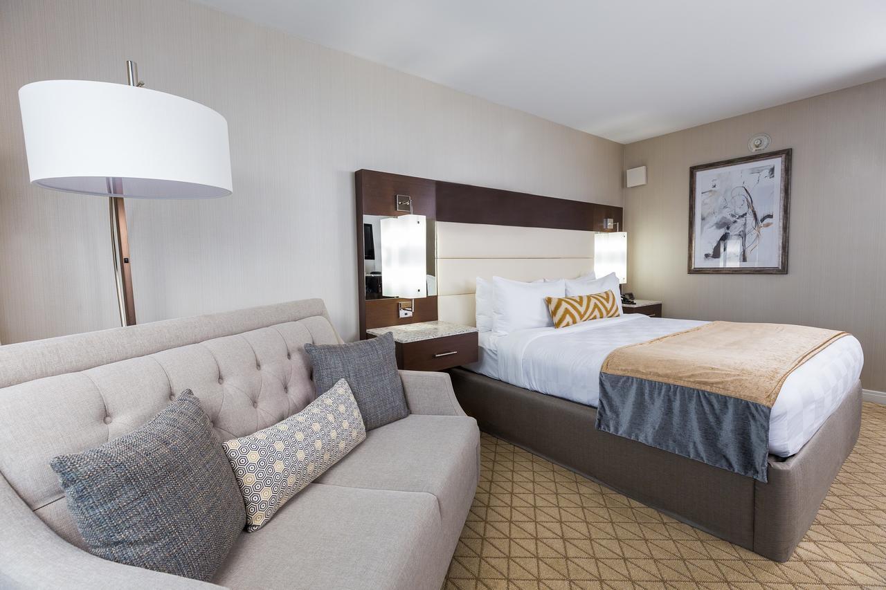 Sky Tower Deluxe King Room,645252375:JPEG
