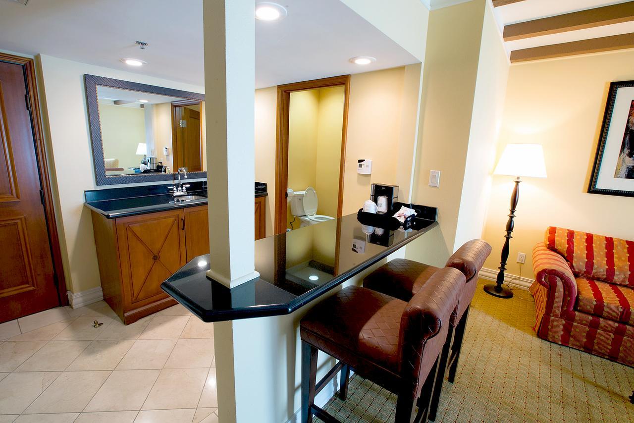 King Suite,776014717:JPEG