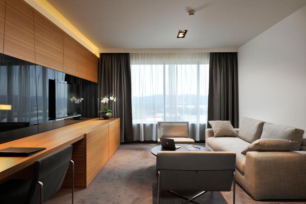 One Bedroom Suite,249723653:JPEG