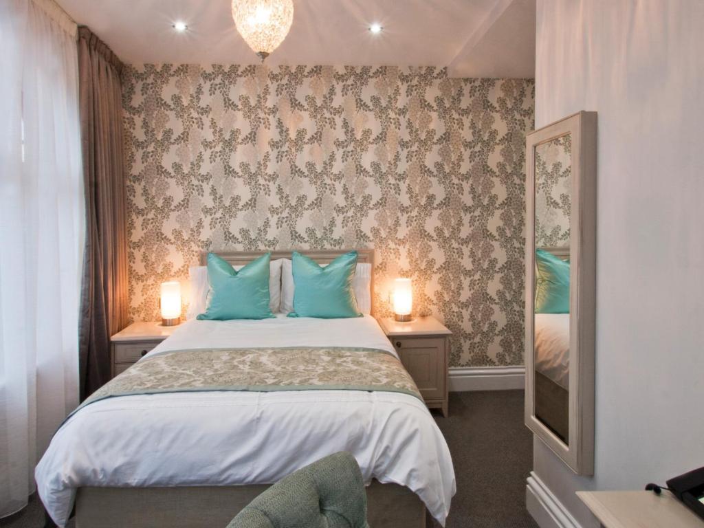 Double Room,554016087:JPEG