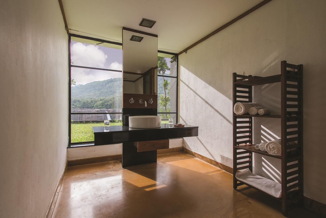 Deluxe King Room,649433271:JPEG