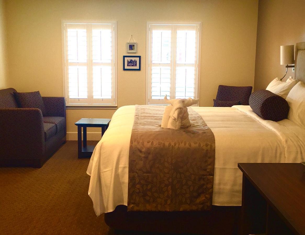 Standard King Room