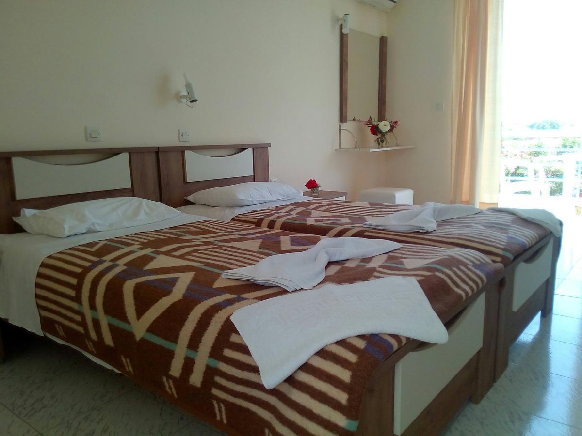 Single Room,786842400:JPEG