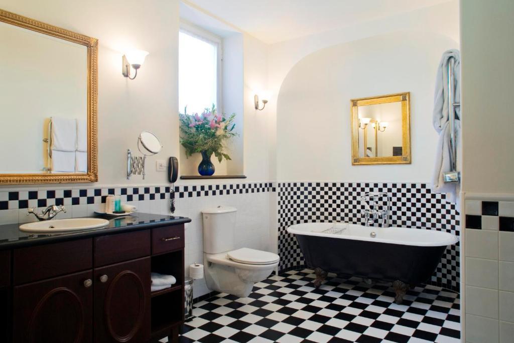 Suite,190164253:JPEG