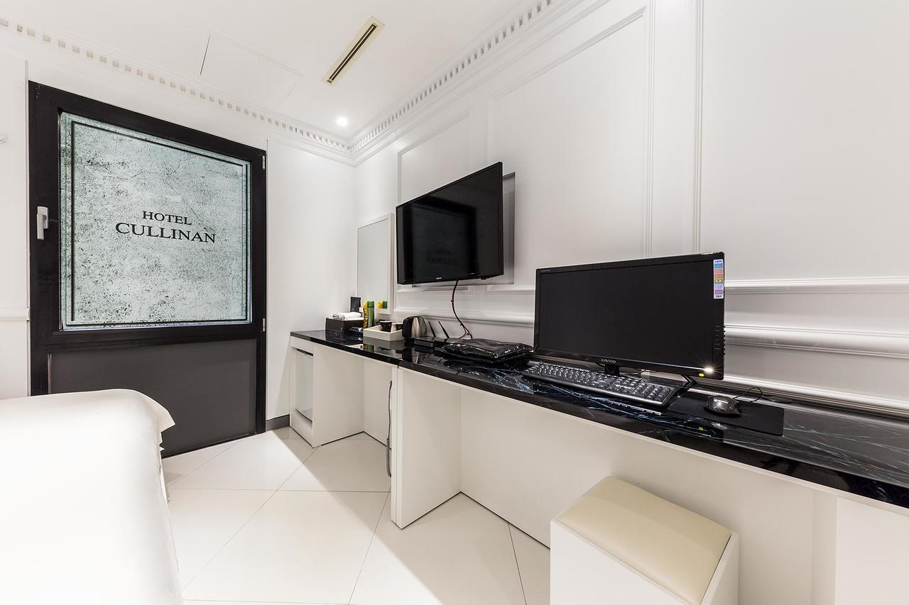 Deluxe Double Room,656206254:JPEG