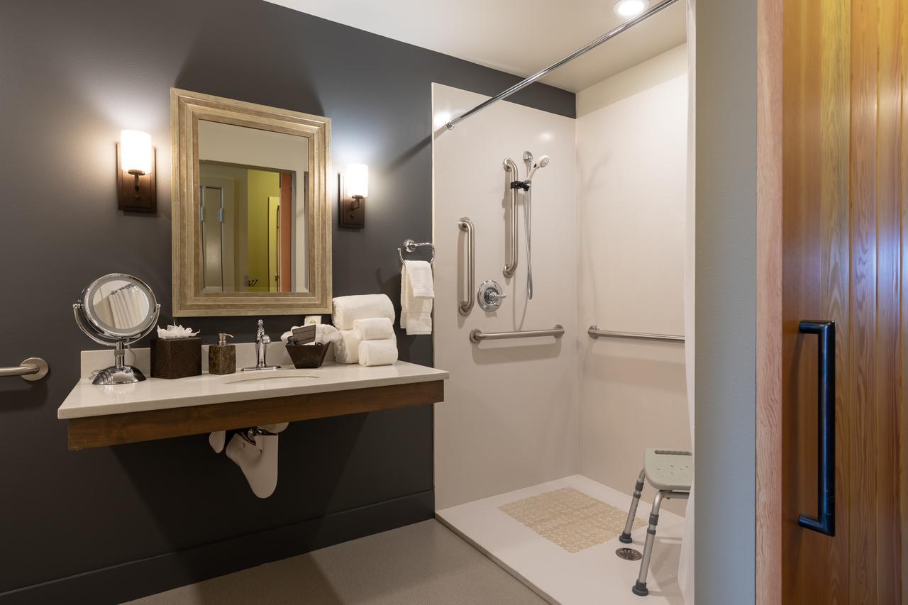 Queen Room with Two Queen Beds - Accessible (If you do not require ADA kindly consider another room if available),658939086:JPEG