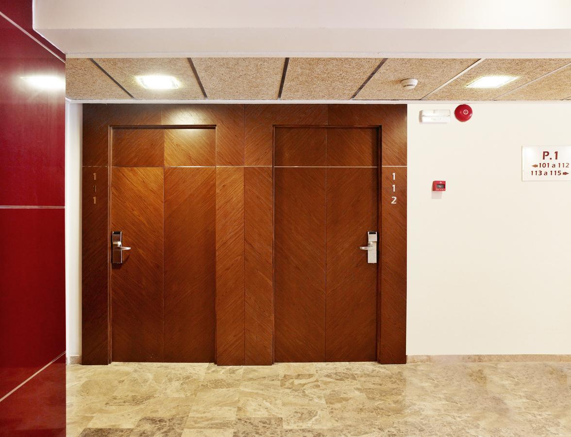 Single Room,682999065:JPEG