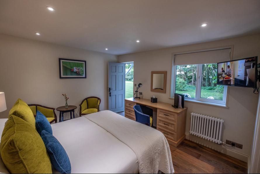 Classic Double Garden Room