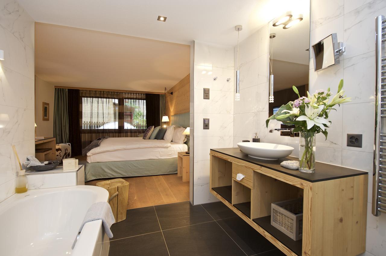 Chalet Double Room,1341757850:JPEG