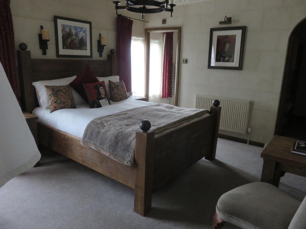 Executive Family Room,1705763565:JPEG