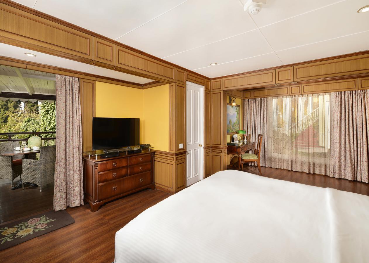 Family Room - 10% Discount on Foods & Soft Beverages* 