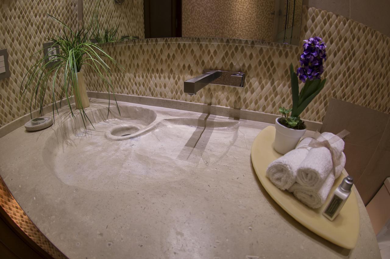 Deluxe Room,786326100:JPEG