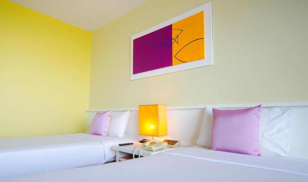 Superior Double or Twin Room with City View,932765512:JPEG