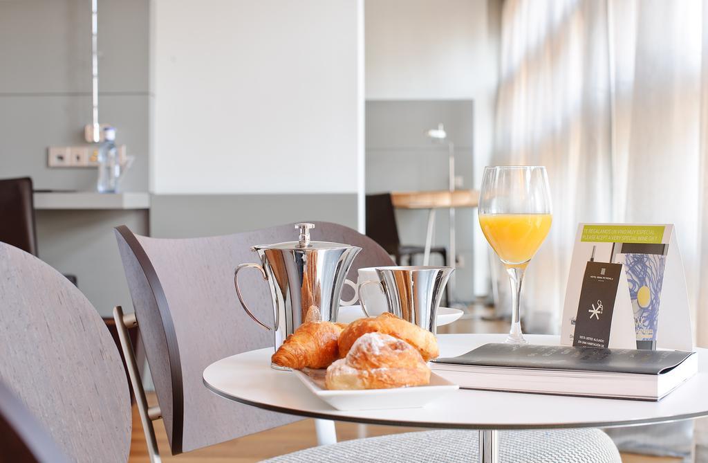 Junior Suite,66987400:JPEG