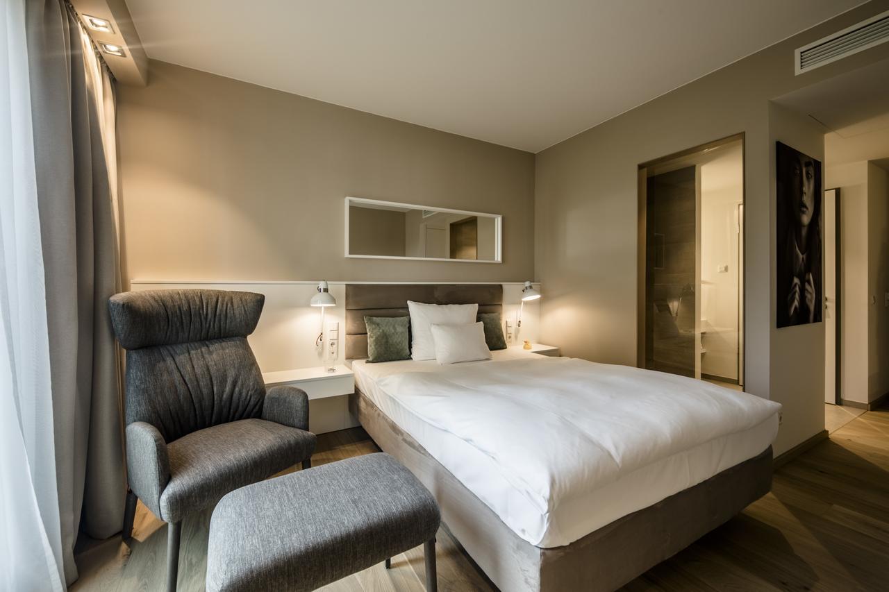 Superior Single Room,1000951629:JPEG