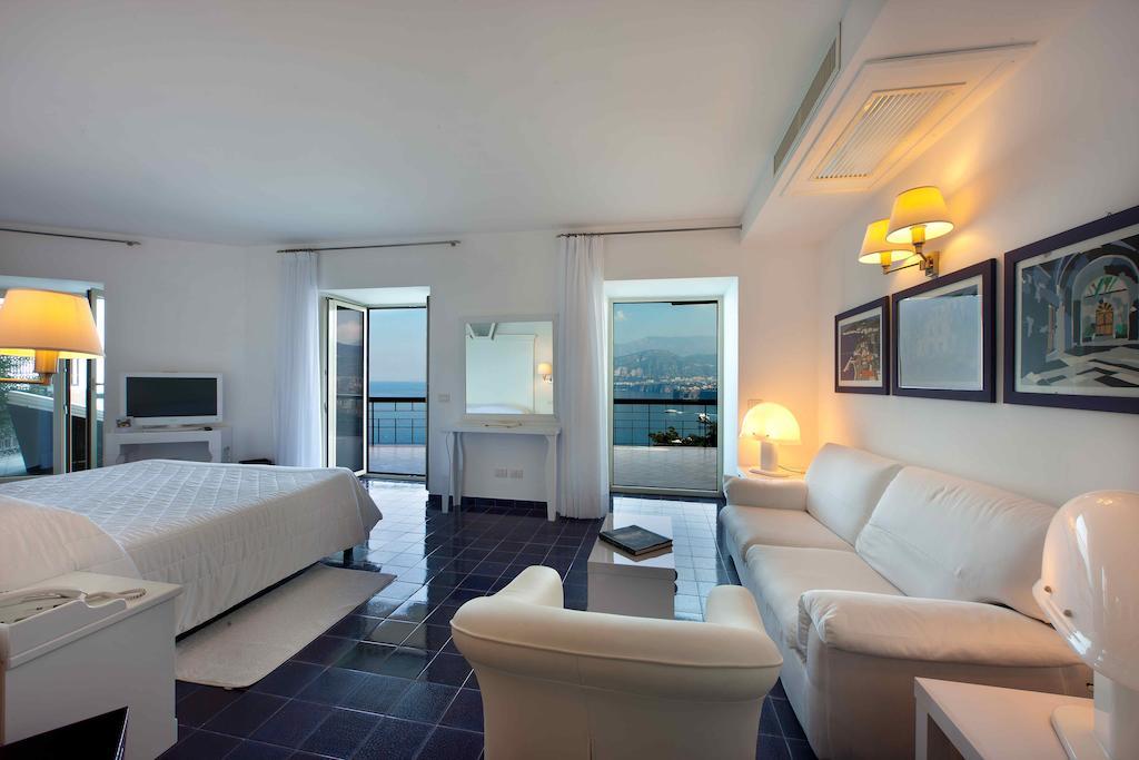 Suite Spa Bath