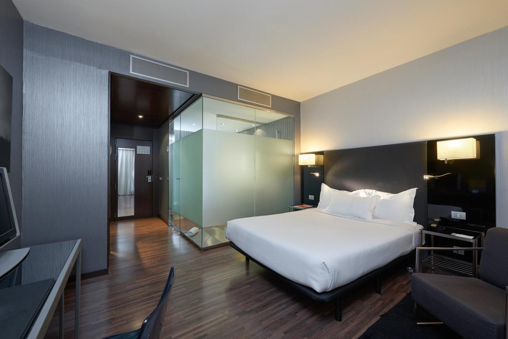 Double or Twin Room Extra Bed,680553273:JPEG