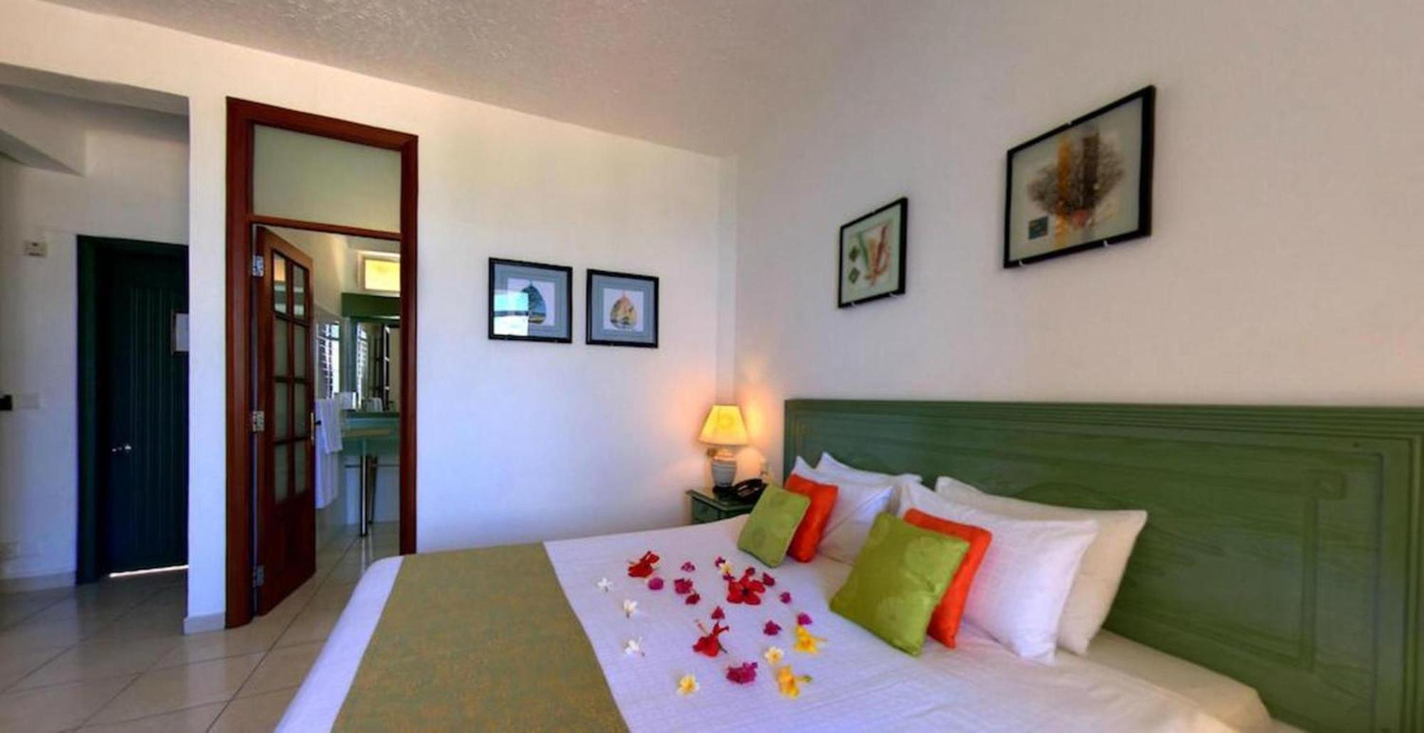 Sea View Room,681006930:JPEG